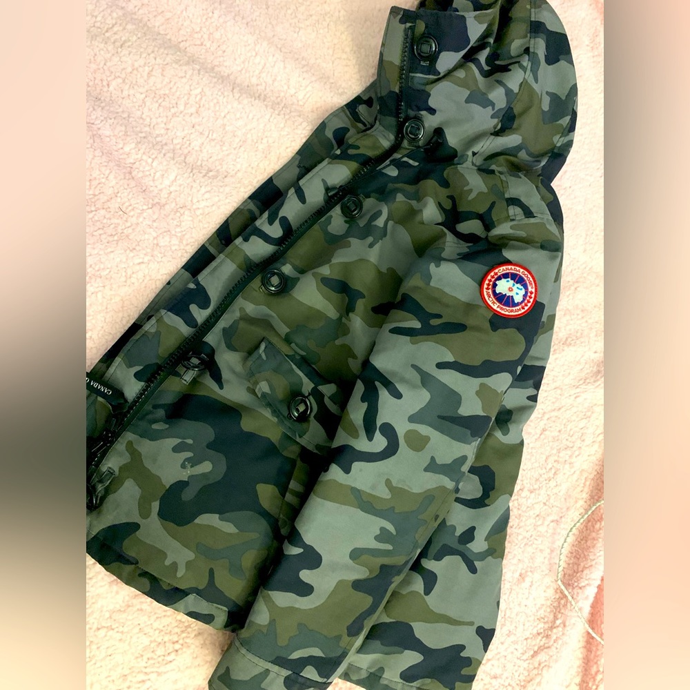 Women’s Canada goose coat size XS